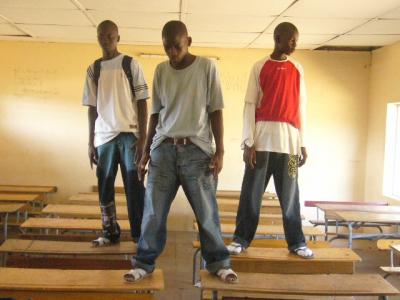 tony.makha.hubert