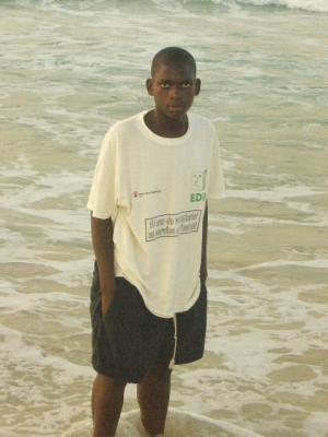 tony a a  la plage